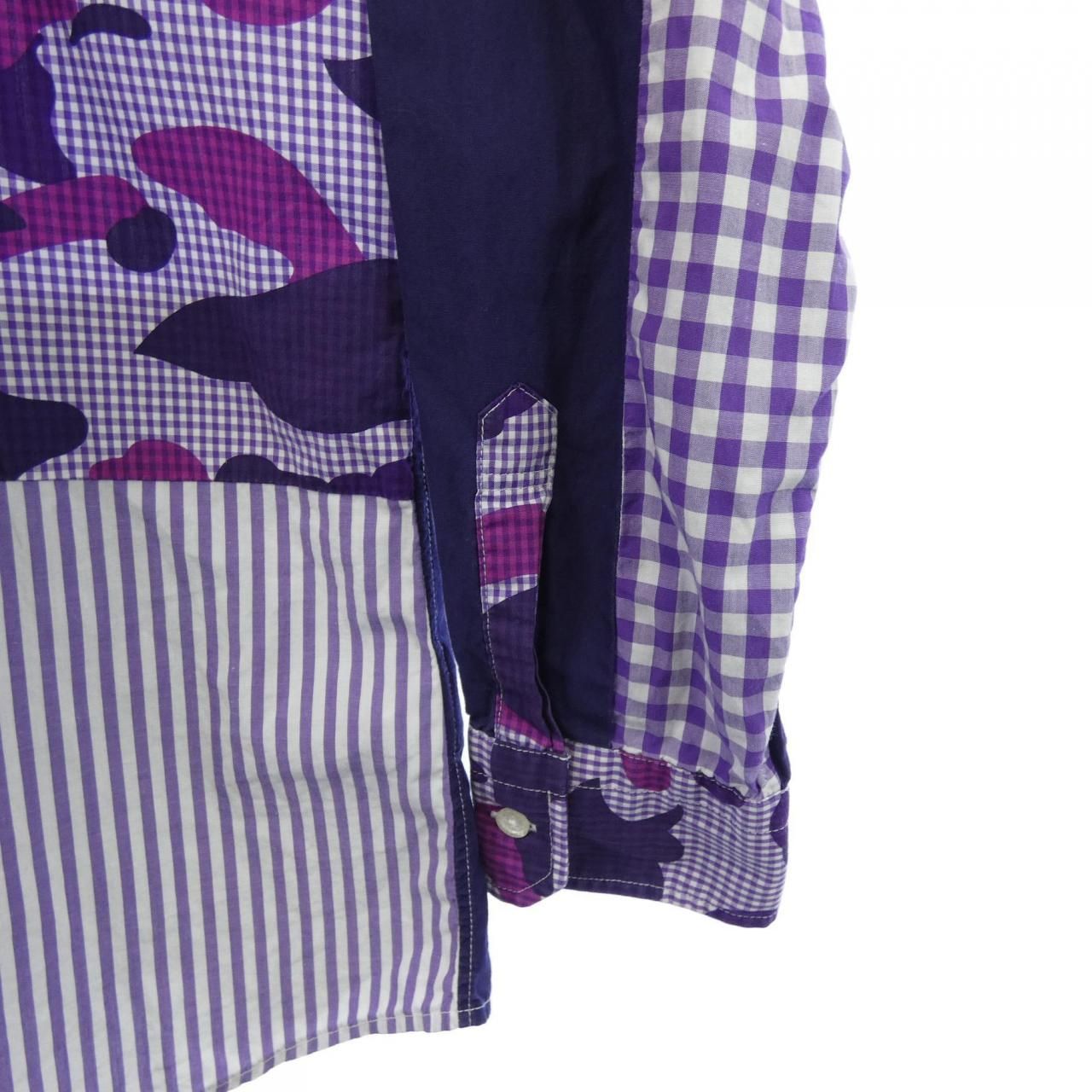 アベイシングエイプ A BATHING APE シャツ - メルカリ アベイシングエイプ A BATHING APE シャツ - メルカリ