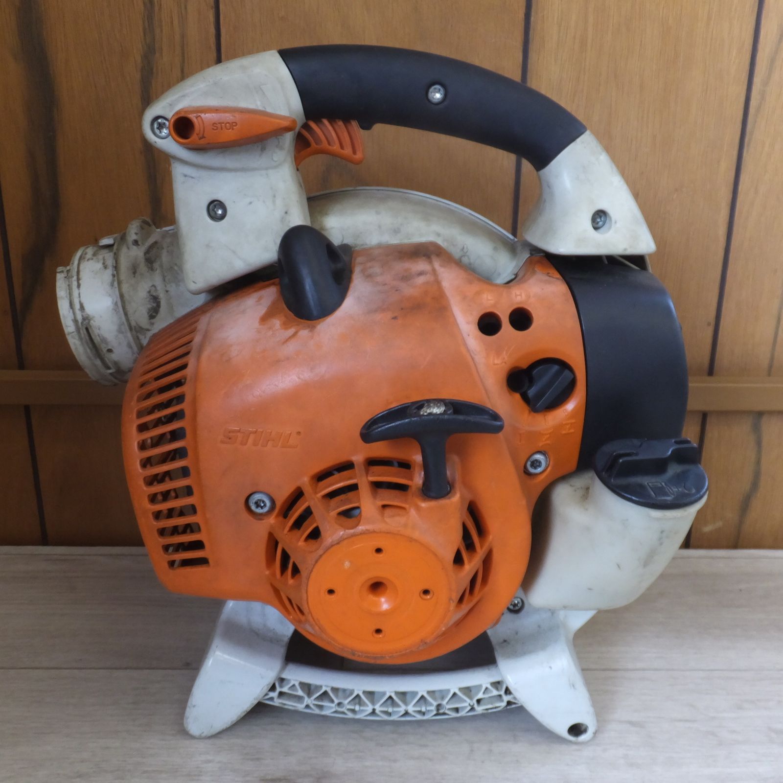送料無料] 岐阜発☆スチール STIHL エンジンブロワー BG86C-E Blower 