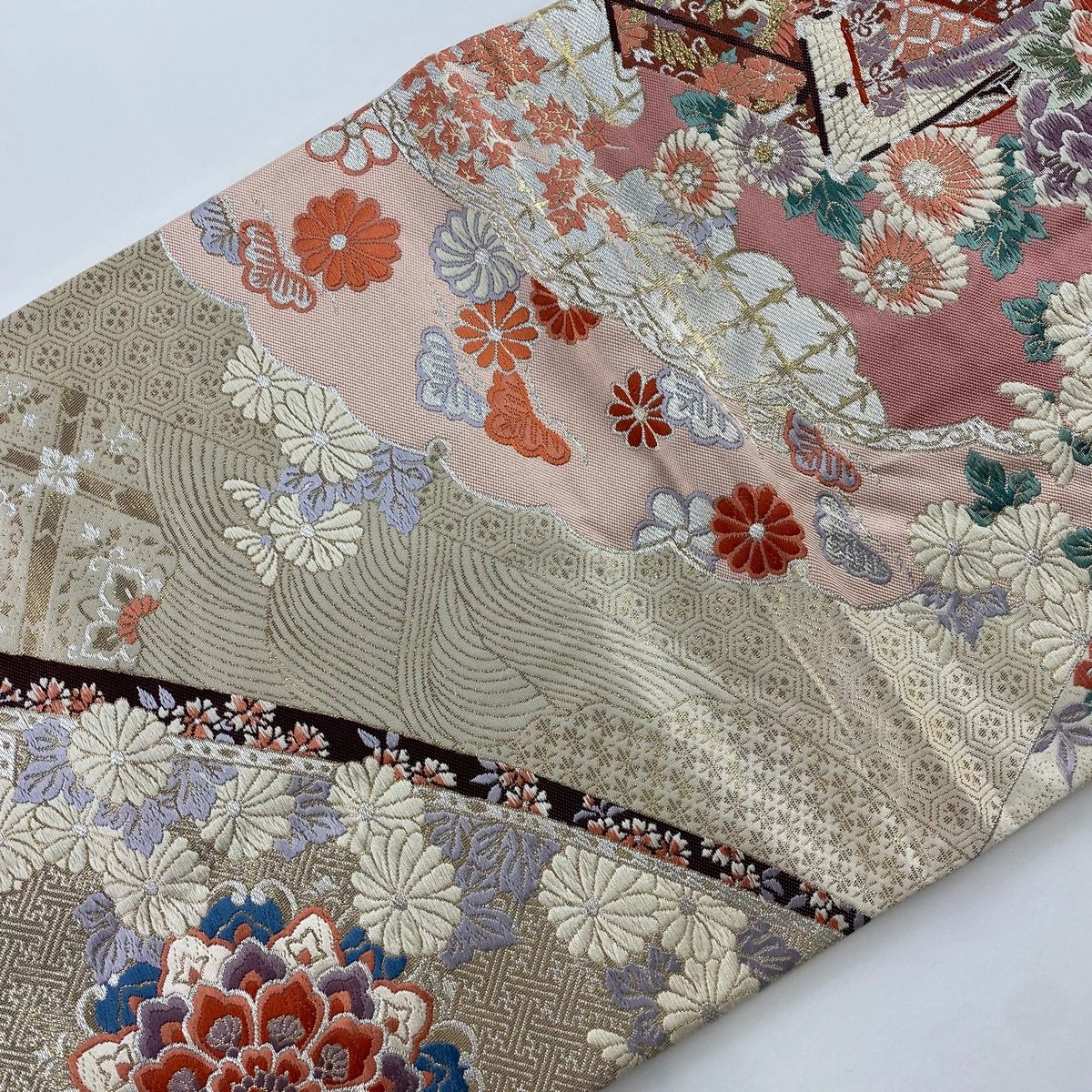 袋帯 秀品 御所車 草花 唐織 箔 ベージュ 六通 正絹 【中古