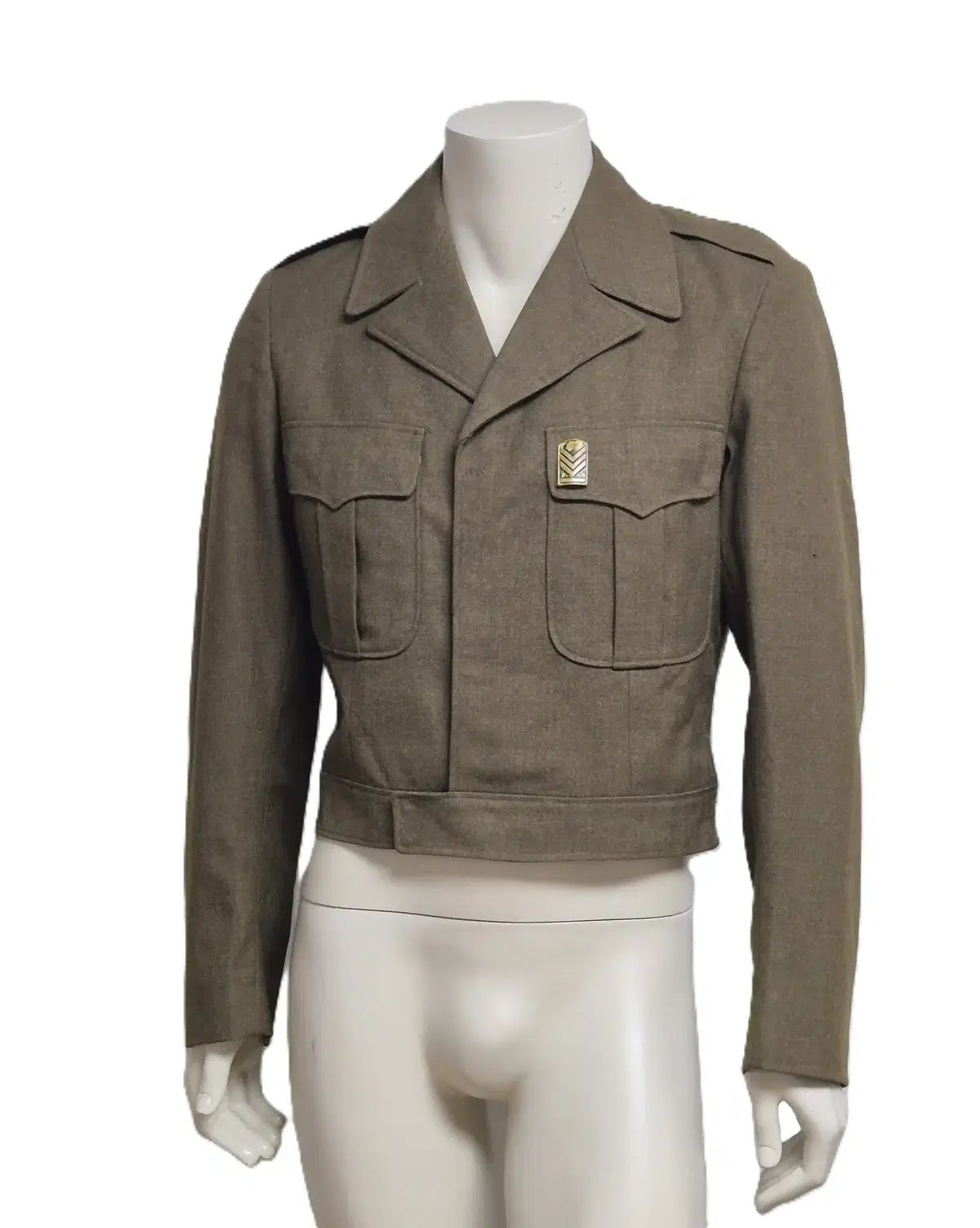 陸軍 一番曹長 米軍 アイク ジャケット 打ち負かす 軍服 トップス L