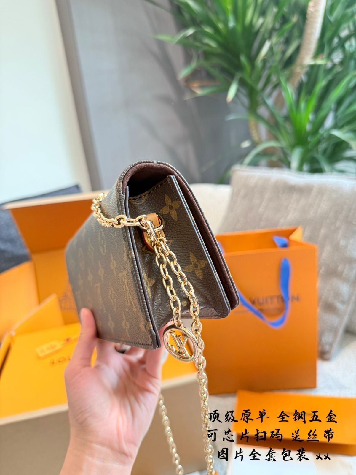 LILY ハンドバッグ