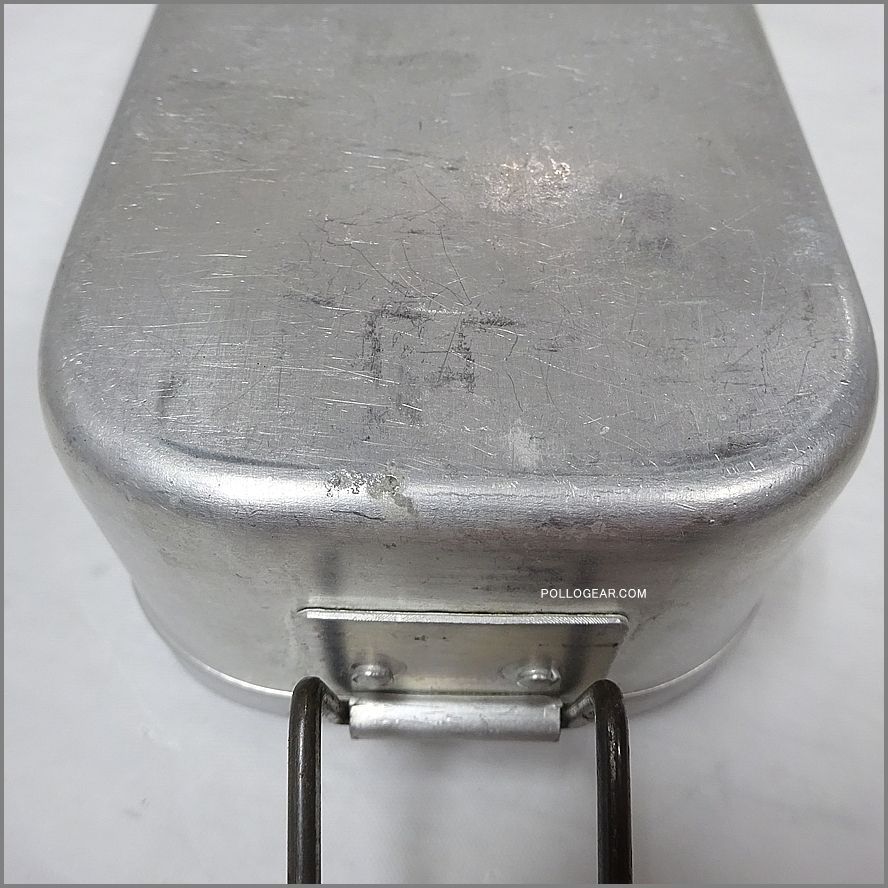 筆記体ロゴ TR-210