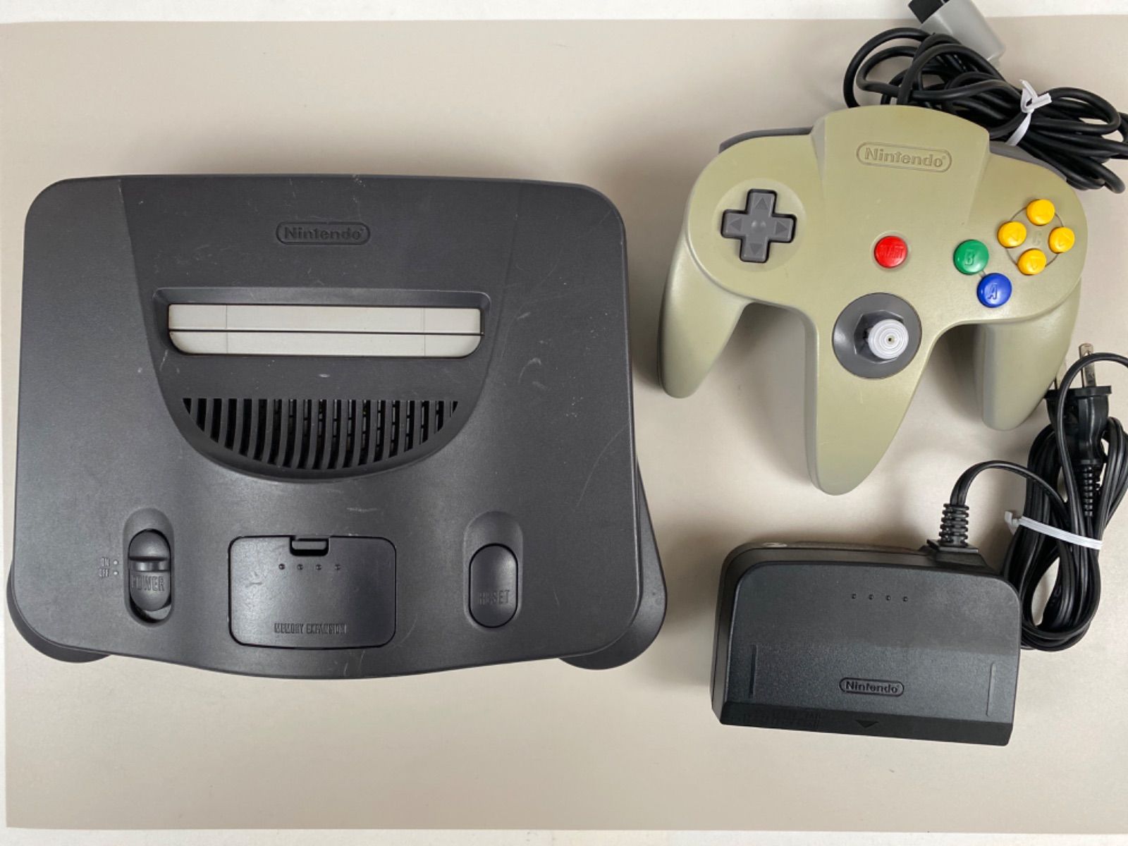 すぐ遊べます！ Nintendo64 拡張パック付き
