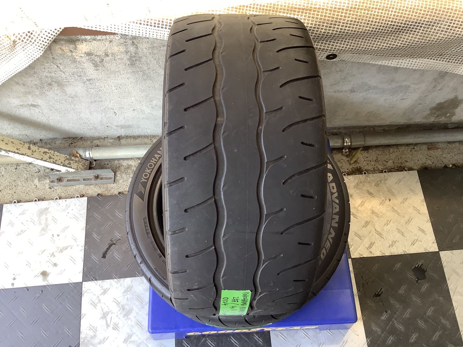 送料込み] 255/40R17 98W 2024年製 YOKOHAMA ADVAN NEOVA AD09