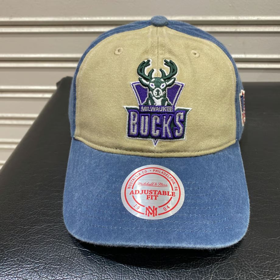 Mitchellu0026Ness ミッチェルu0026ネス NBA バックス Bucks ストラップバックキャップ USAフラッグ