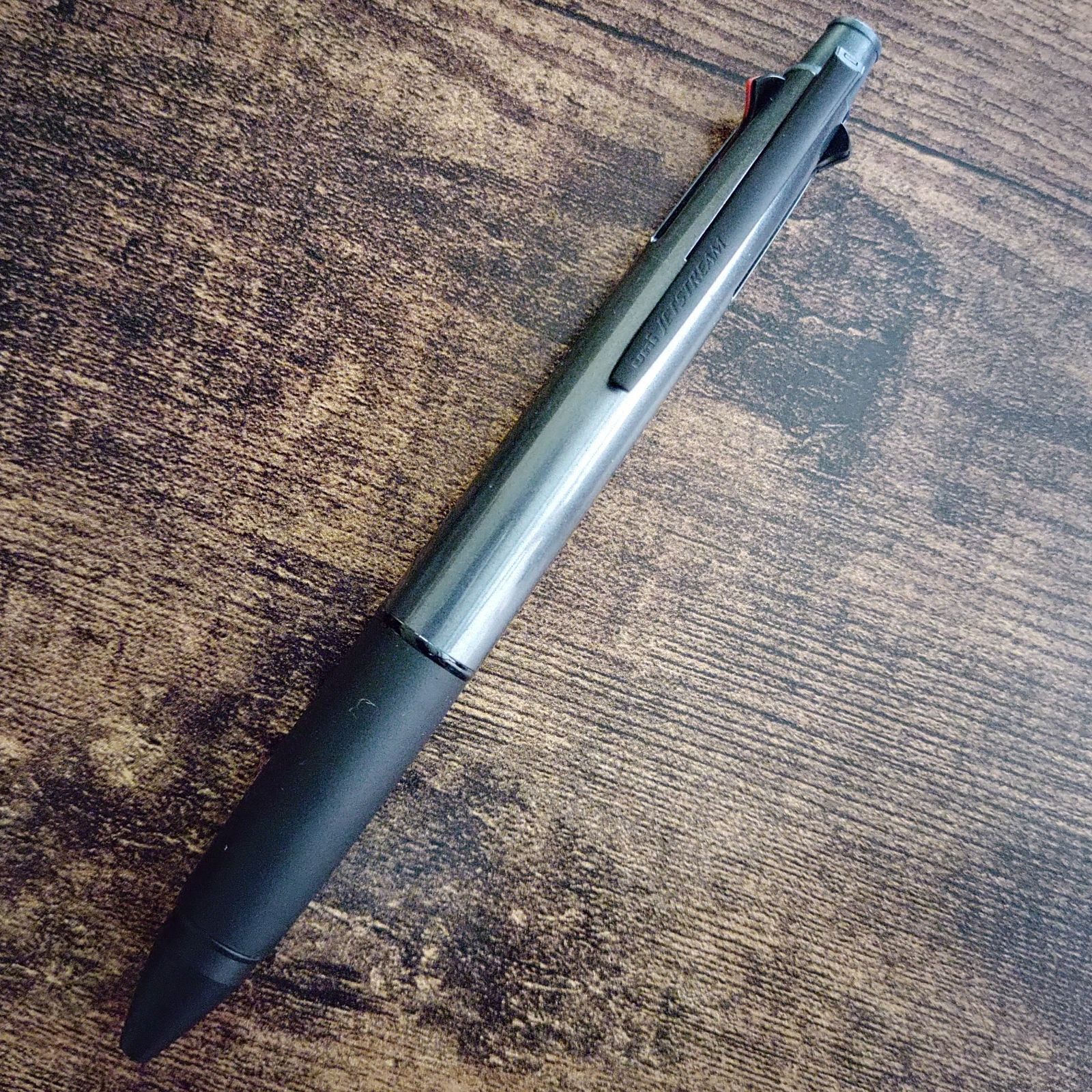 ジェットストリーム フルブラック グレーメタリック 4&1 新品