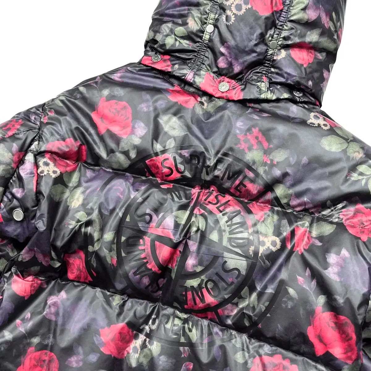 STONE  Supreme 花柄 ダウンジャケット STONE ISLAND(ストーンアイランド) x Supreme(シュプリーム