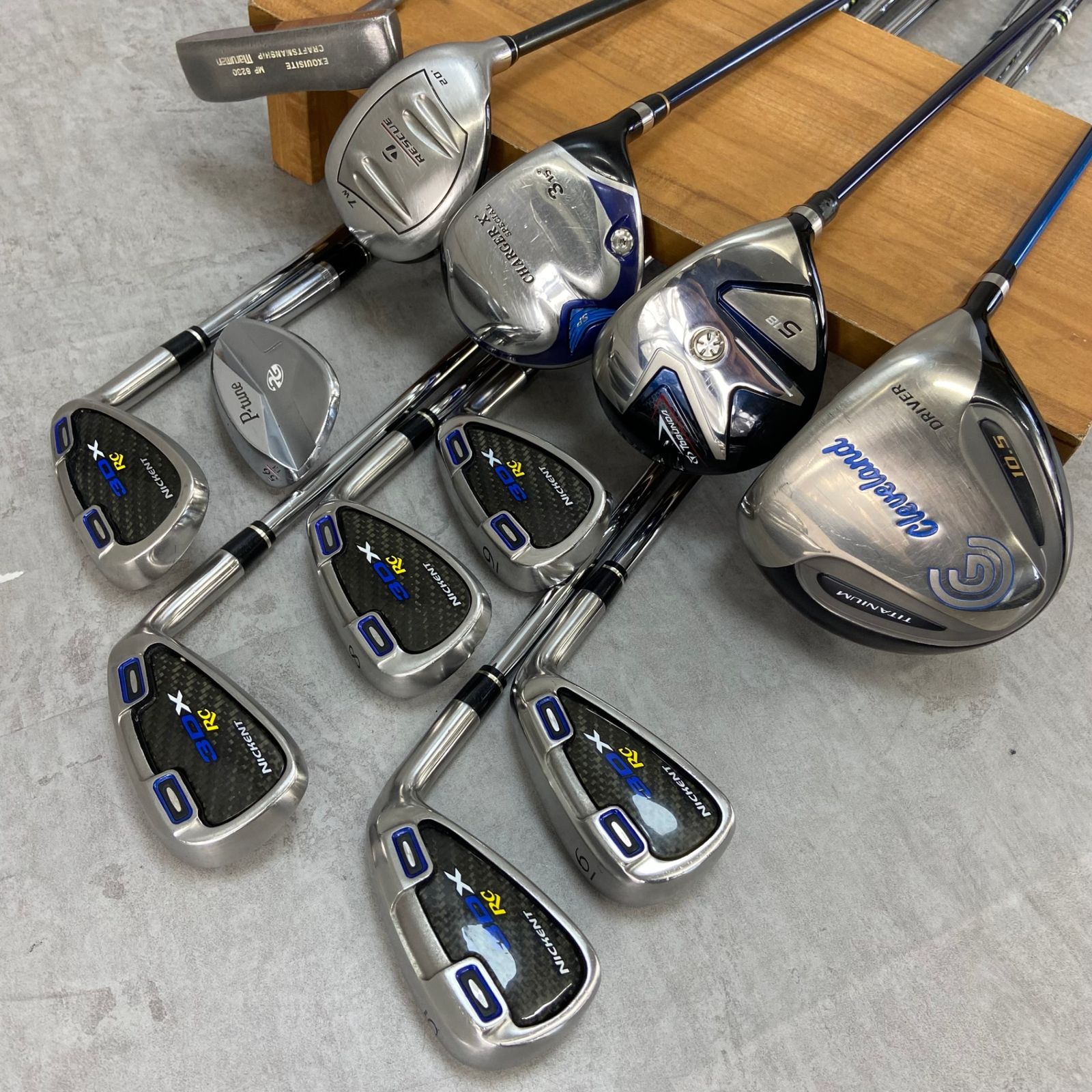 クリーブランド　アディダス　メンズゴルフ12本セット　右利き用　キャディバッグ Cleveland クリーブランド adidas アディダス メンズゴルフ12本セット