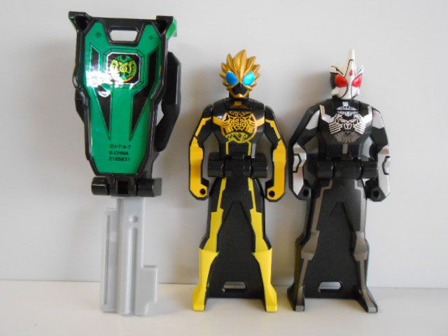 ♯Ile18OZレンジャーキー仮面ライダーオーズキーメタリック全6種