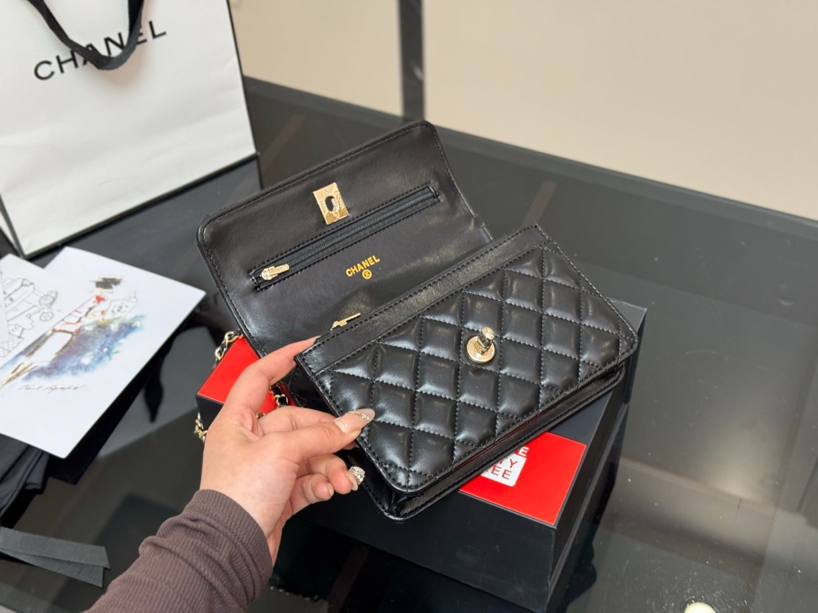レア限定デザイン♡【CHANEL】24A チェーンウォレット 今日特価】Chanel 24A WOC Wallet On Chain Bag - 24A