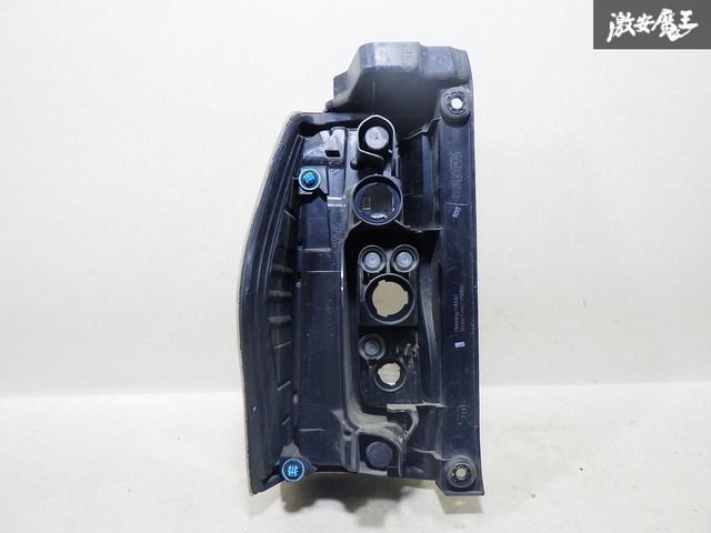 破損なし！】ダイハツ純正 LA600S タントカスタム 前期 テール