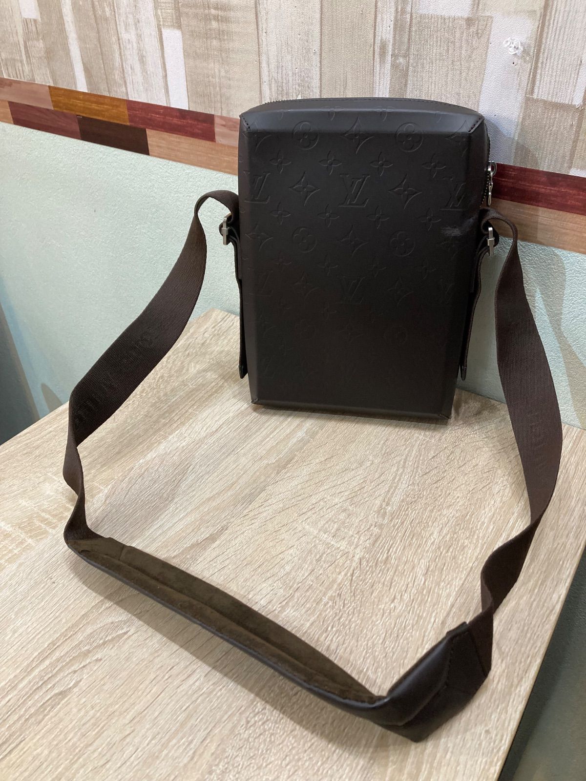 ヴィトン M46520