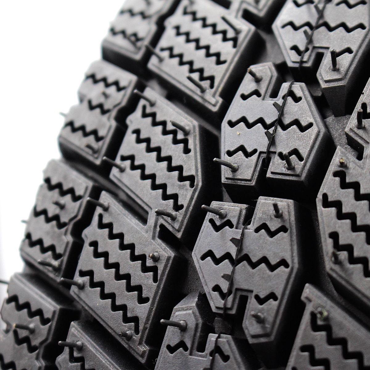 2本セット スタッドレスタイヤ 130/70-8 TL ジャイロキャノピー用