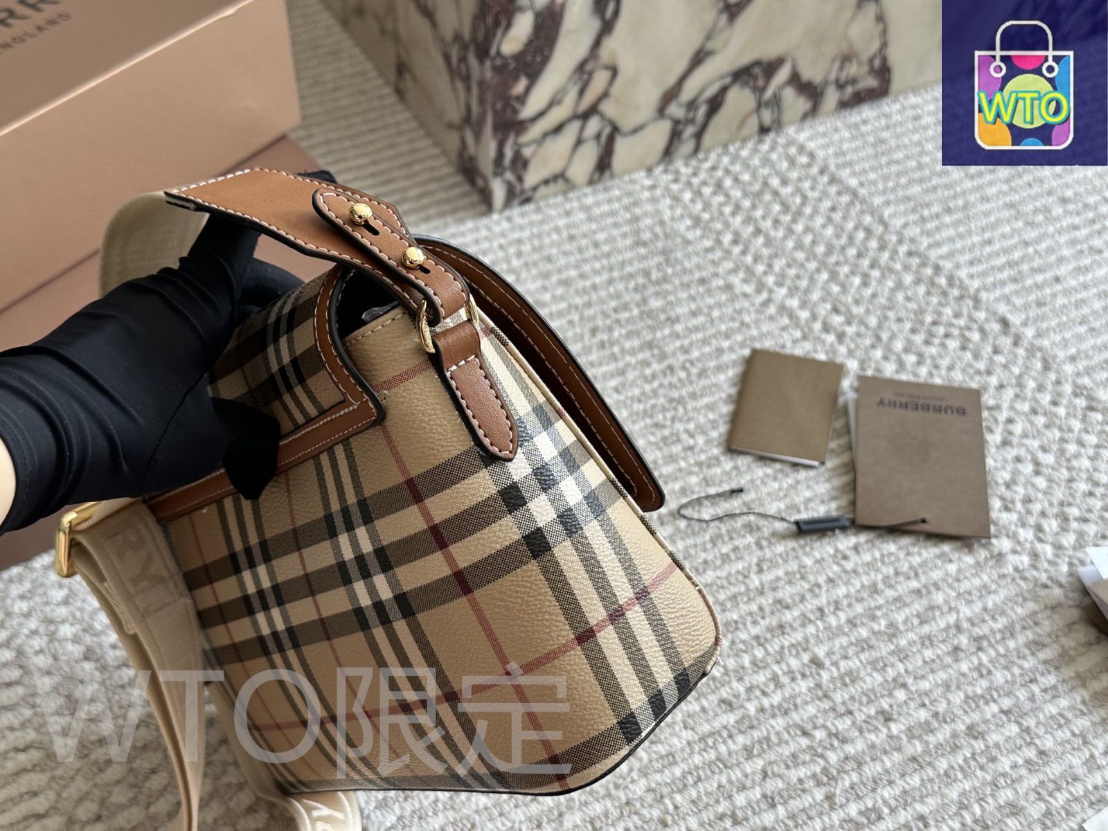 今日特価】Burberry バーバリー クラシック メッセンジャー