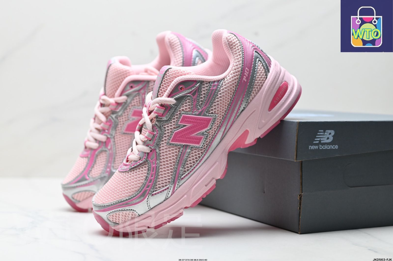 ランニングシューズ New