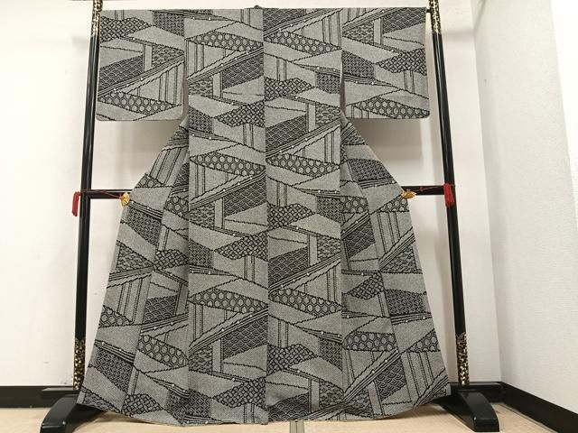 平和屋着物○上質な小紋 型染め 吉祥文 黒地 正絹 逸品 CAAV6793vf