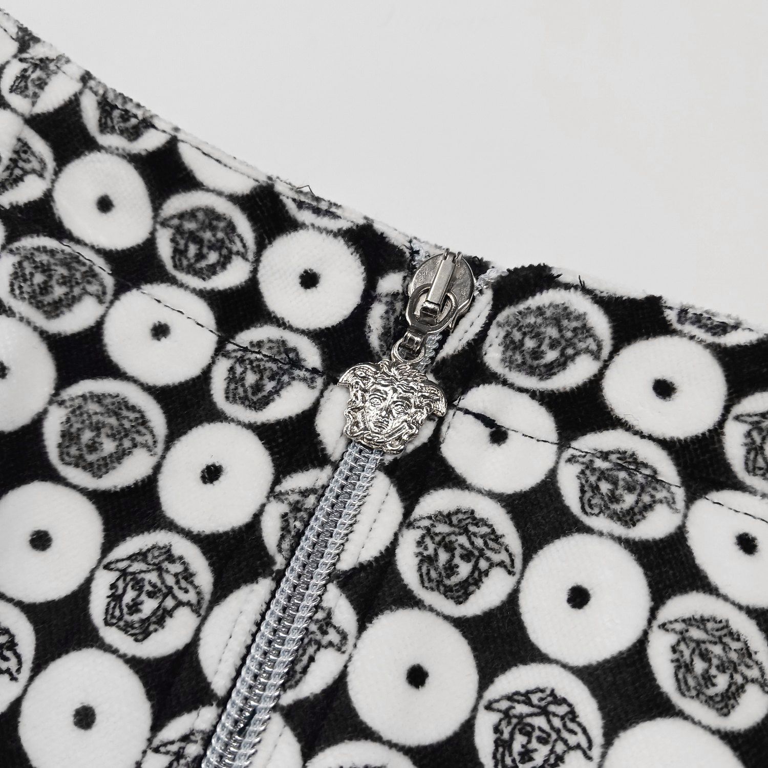 VERSACE YOUNG ヤング ヴェルサーチ ミニスカート メドゥーサ 12 