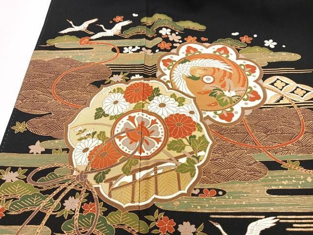 D687 黒留袖　華文　金彩　落款　正絹　着物　袷　　極美品 A 黒留袖 袷 正絹 金糸 金彩 着物 和装 和物 和服 和風 結婚式