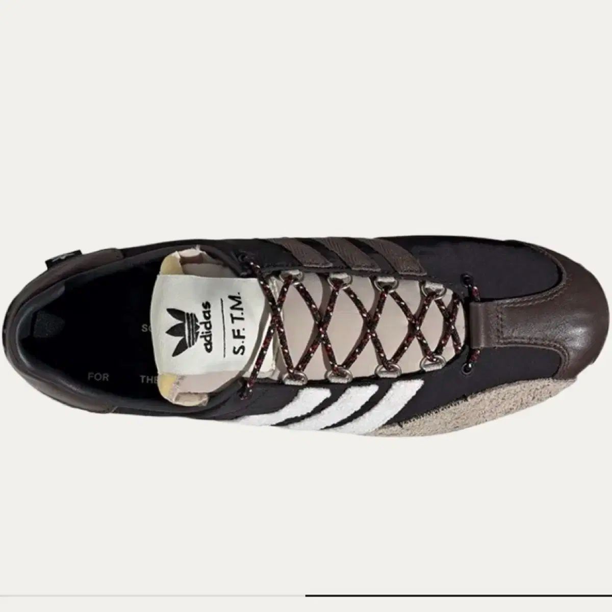 230 adidas(アディダス) カントリー OG ソング 砲兵 もっと ミュート コア 黒 白