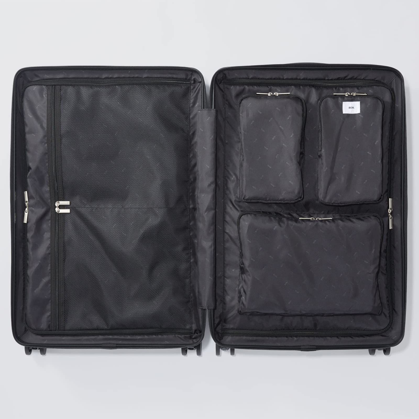 キャリーバッグ キャスターストッパー