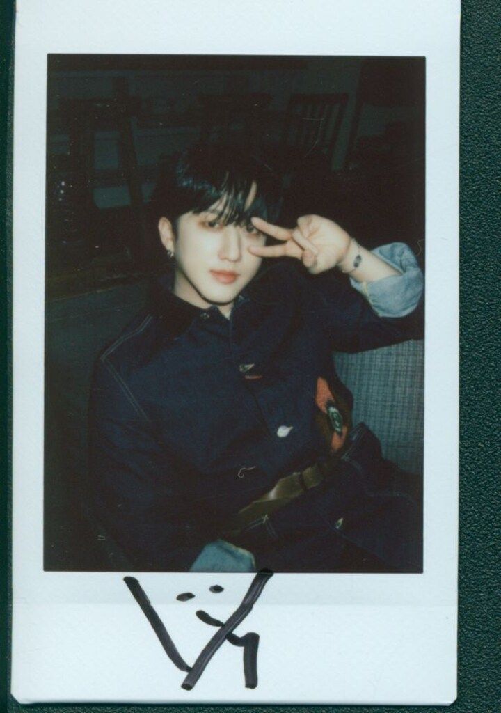 StrayKids 抽選プレゼント Changbin Kstile 11周年記念プレゼント 直筆