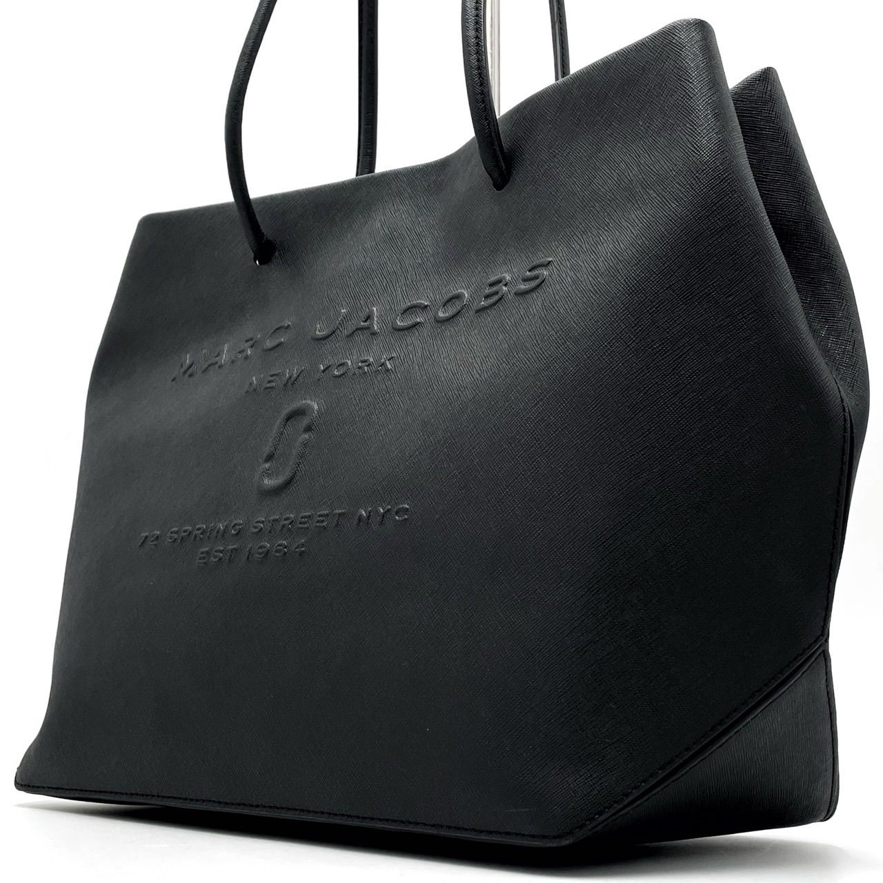 ザ マーク ジェイコブス“大胆ロゴ”のカラフルトートバッグ、新色