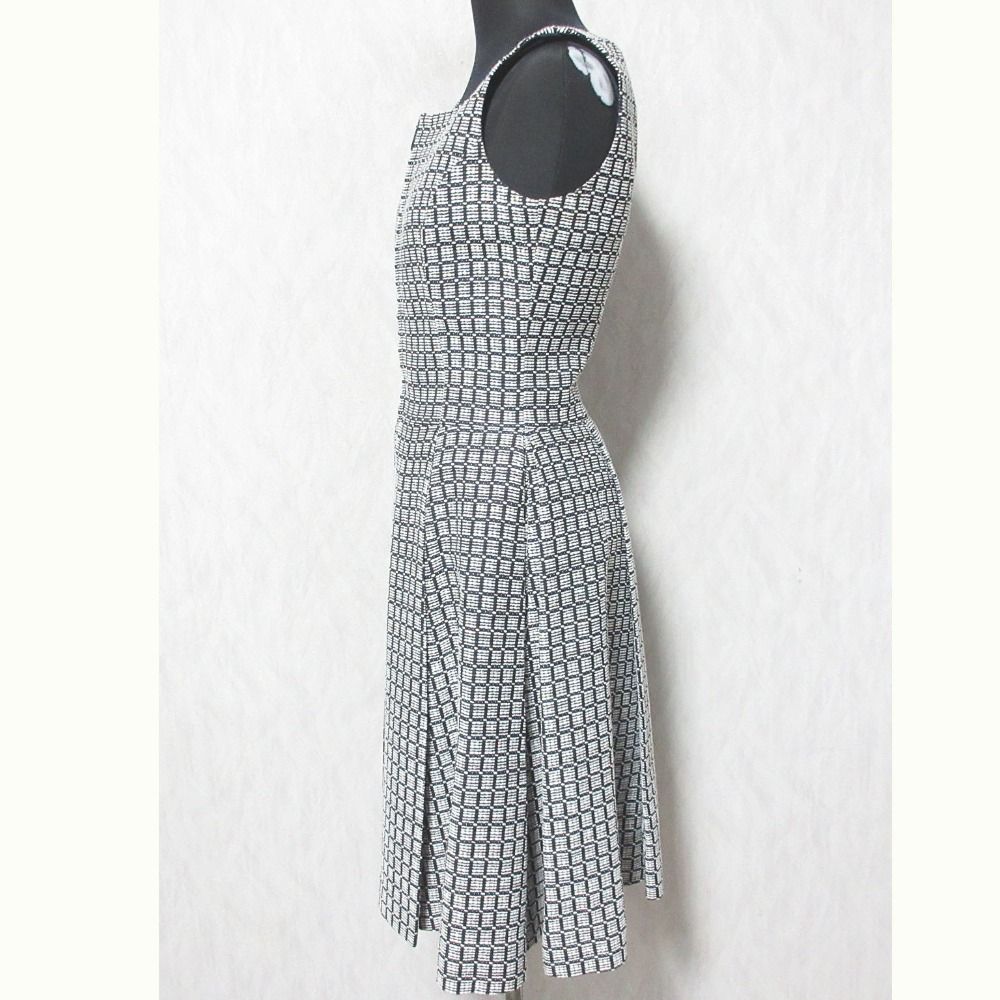 Rene ルネ ツイードワンピース 美品 Rene ルネ ノースリーブ フロント