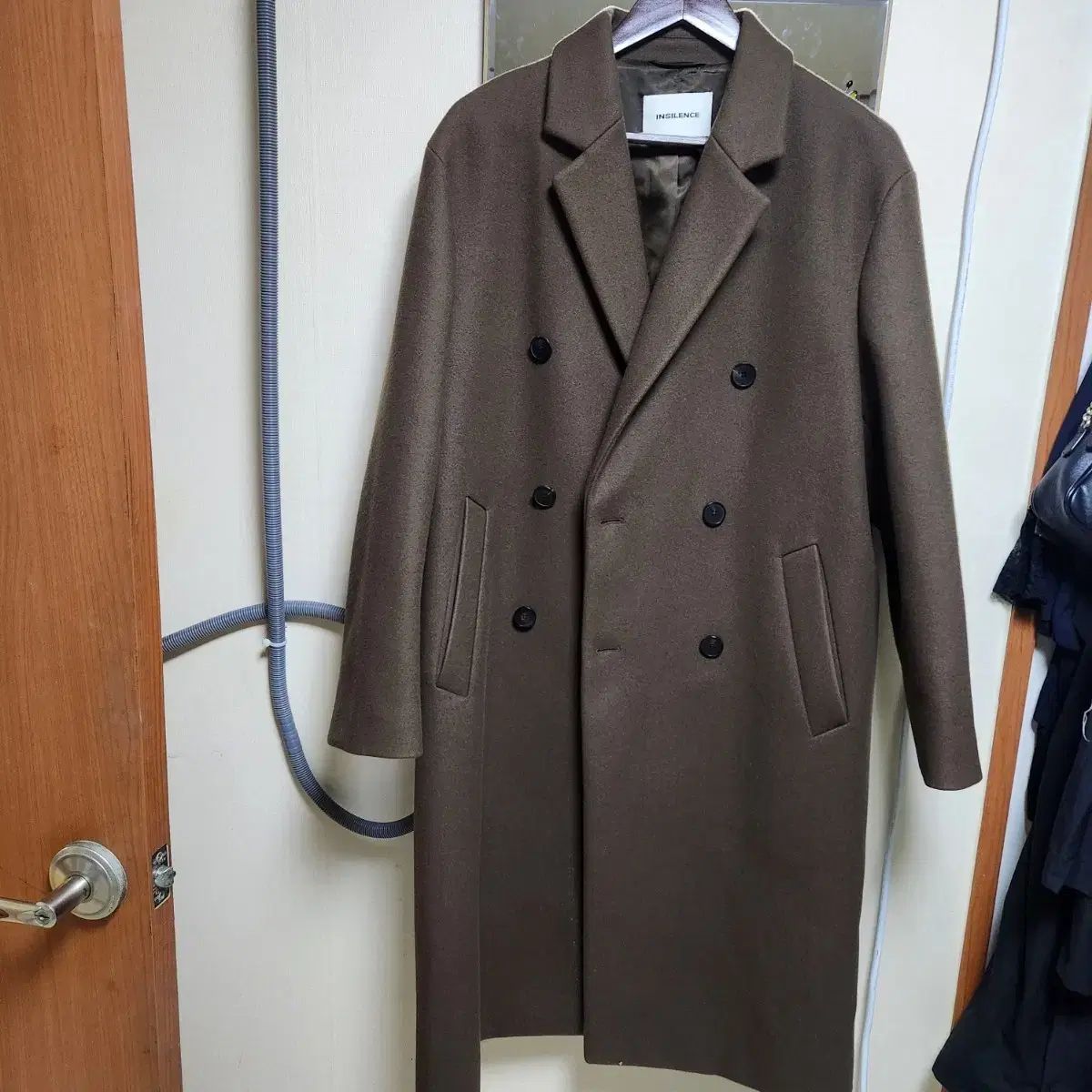 INSILENCE インサイレンス ダブル スポーツブラ コート ブラウン