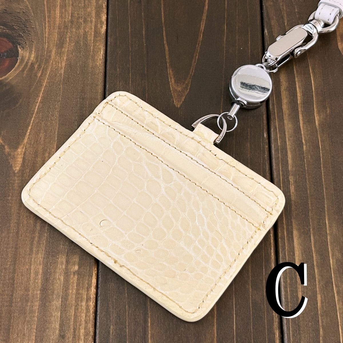 IDホルダー ヴァニラホワイト