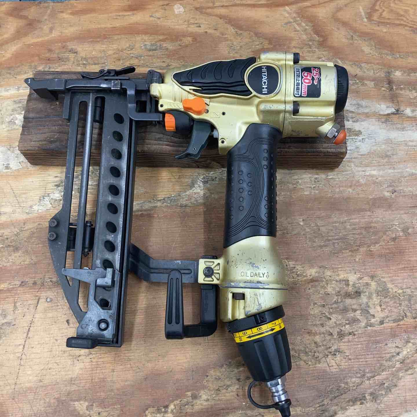 ハイコーキ HIKOKI 旧 日立工機 高圧フロアタッカ N5004HMF 藤沢店