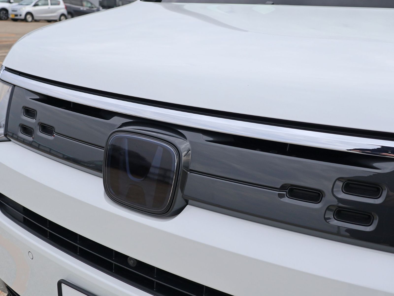 Tint+カット済み 新型 ステップワゴン エンブレム スモークフィルム(スモーク20％) RP6/RP7/RP8/エアー/スパーダ rp rp6