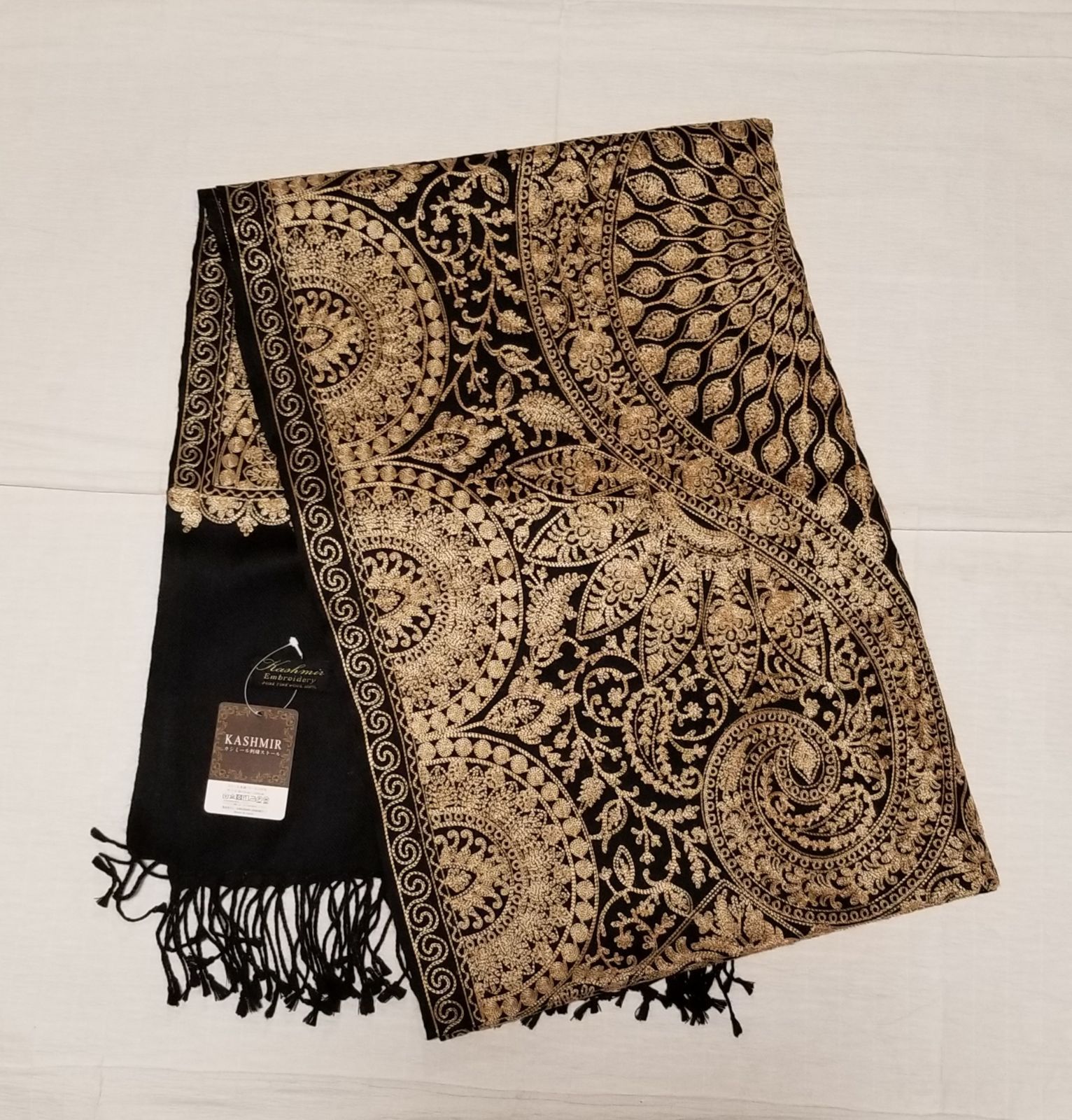 新品』カシミール刺繍ストール - メルカリ