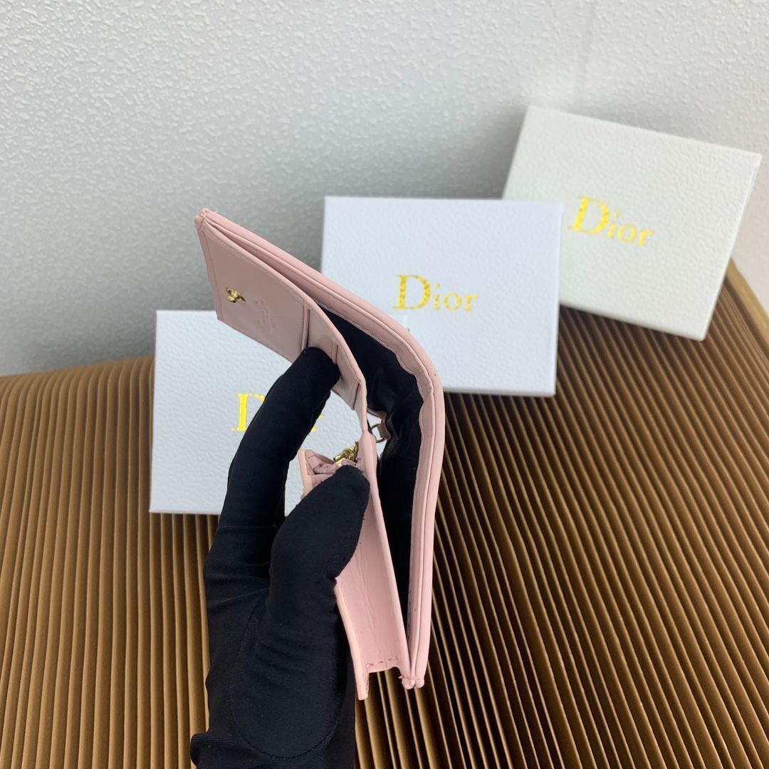 ディオール　ウォレットチャーム　新品 DIOR | 【日本限定】Lady Dior Voyageur ウォレット カナージュ