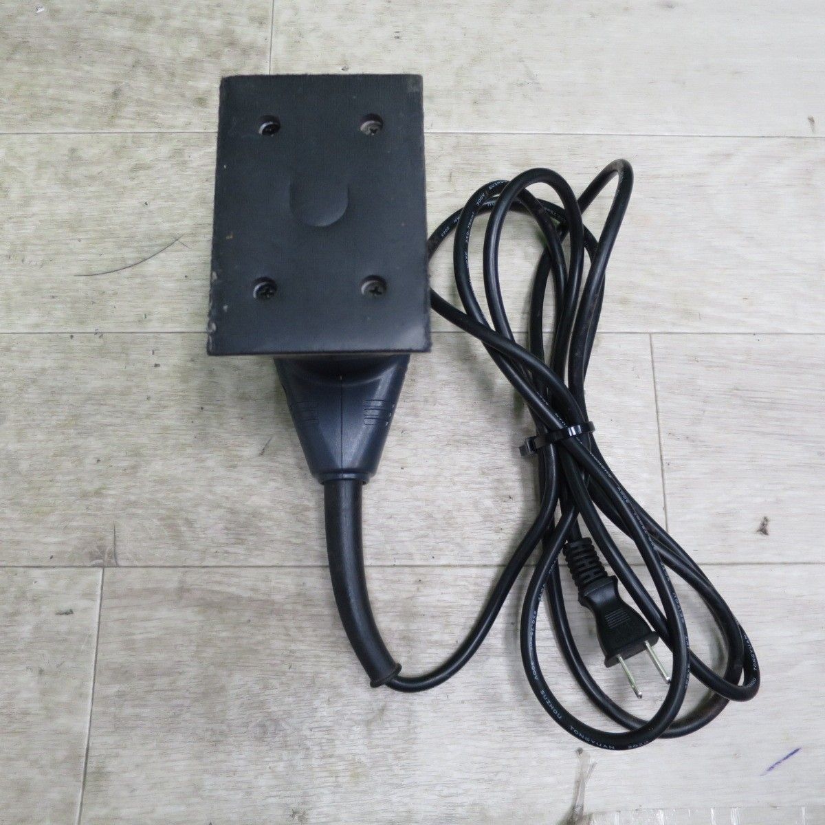 送料無料] 付属品多数☆京セラ プロ用 乾式 ミニ サンダー 100V AS550M 