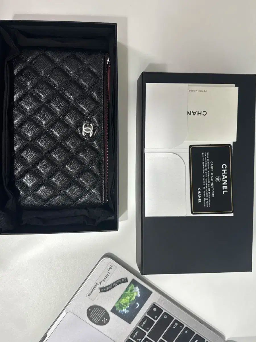 ブラック|シルバー シルバー金具