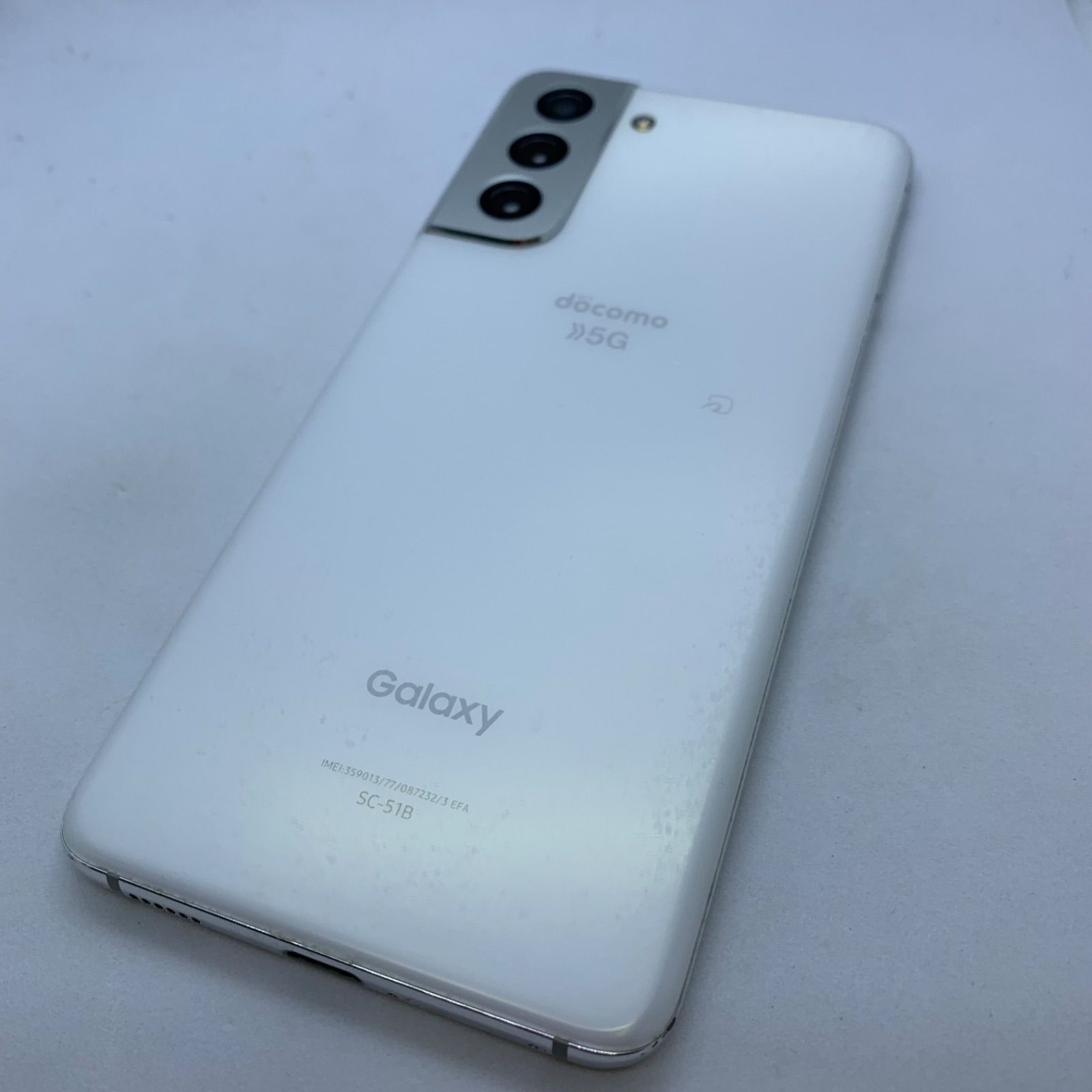 ☆【訳あり品】docomo Galaxy S21 5G SC-51B ホワイト （ランクD・七日間保証） - メルカリ