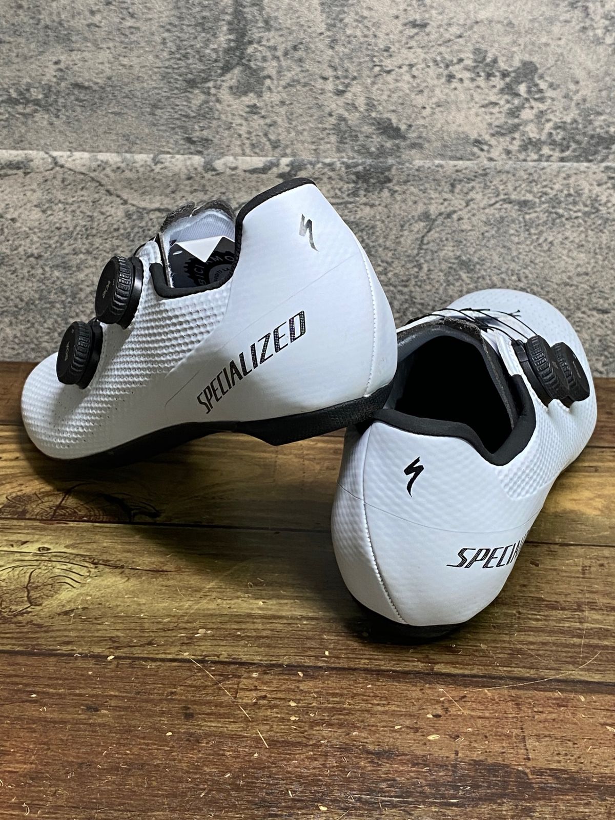 JM399 スペシャライズド SPECIALIZED トーチ TORCH 3.0 RD ビンディングシューズ 白 EU40 SPD-SL