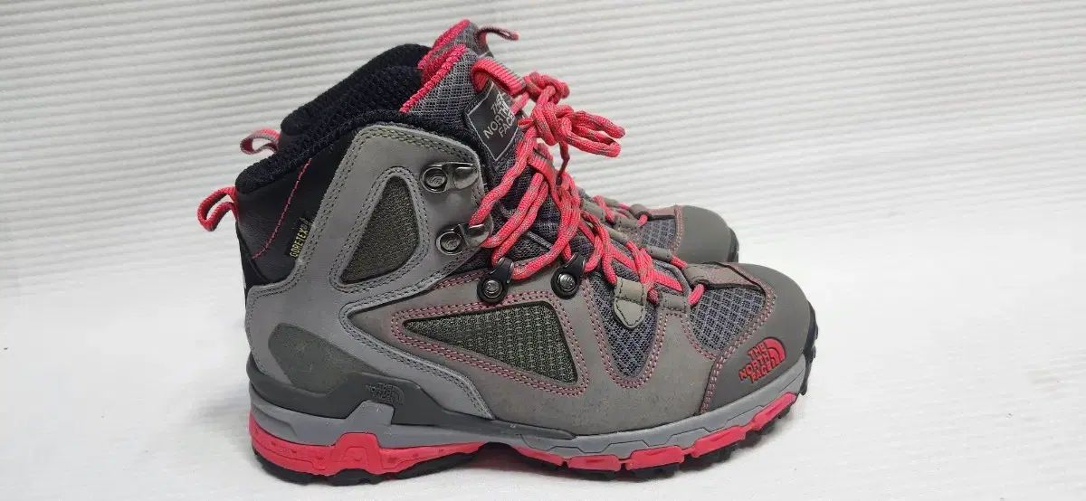 THE NORTH FACE ザノースフェイス GORE-TEX ゴアテックス 235 サイズ