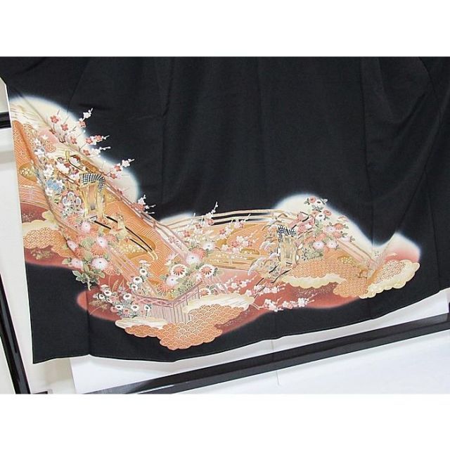 黒留袖 正絹一越 比翼(化繊) 刺繍(金駒) 御所車に吉祥花 148cm前後  