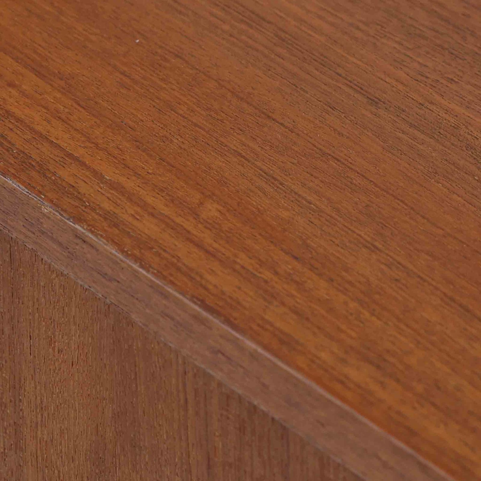 スウェーデン製