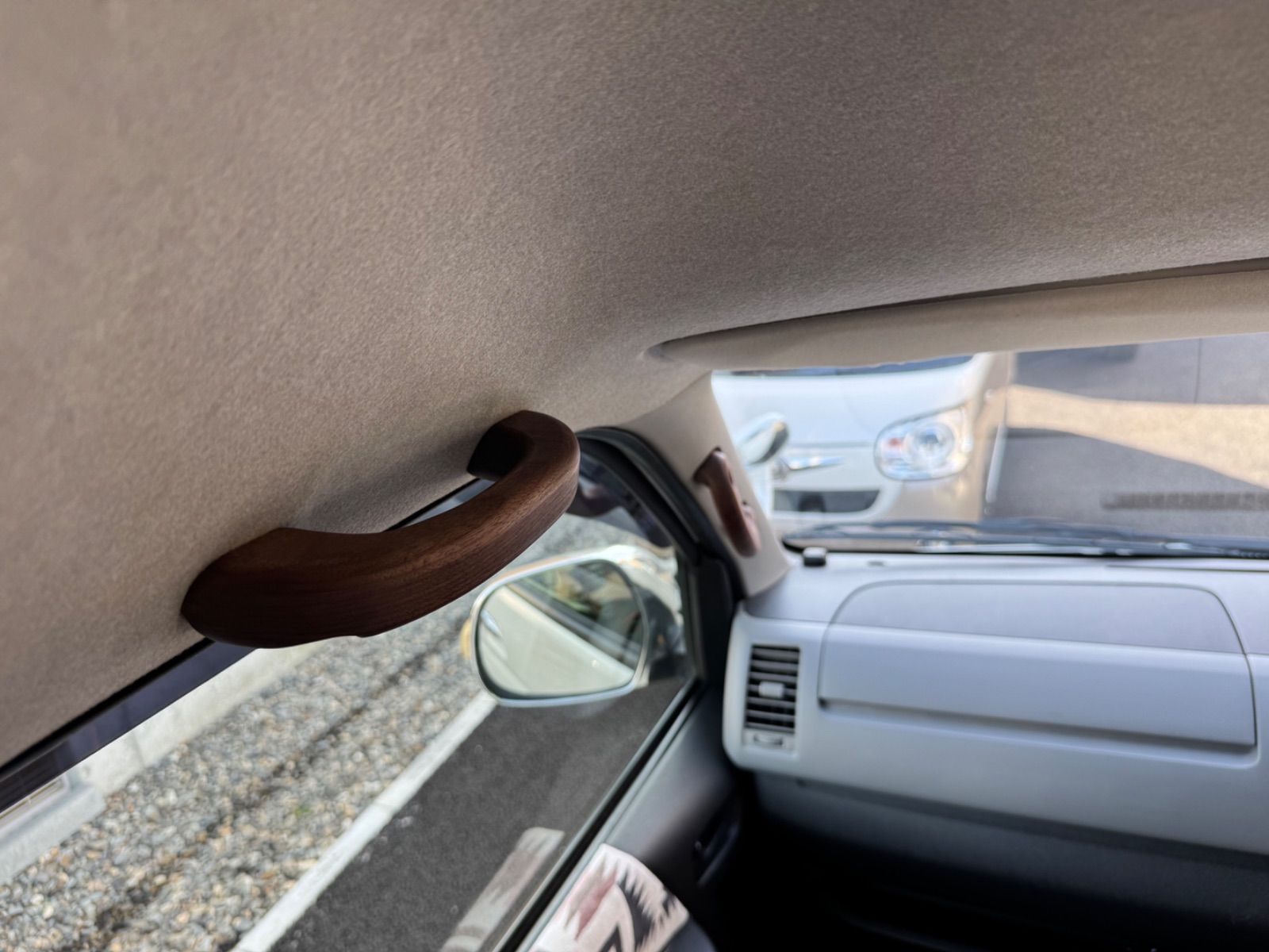 ハイエース200系 木製アシストグリップ フロント3点セット FFCRYSTALESIA_COM