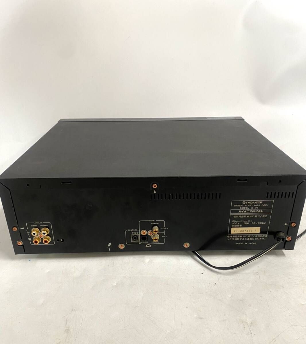 PIONEER D-05