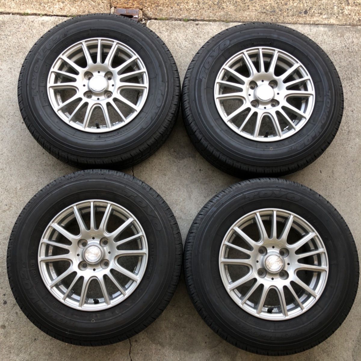 165R13 6PR プロボックス　サクシード バリ山 トヨタ純正 165R13 6PR プロボックス サクシード - メルカリ