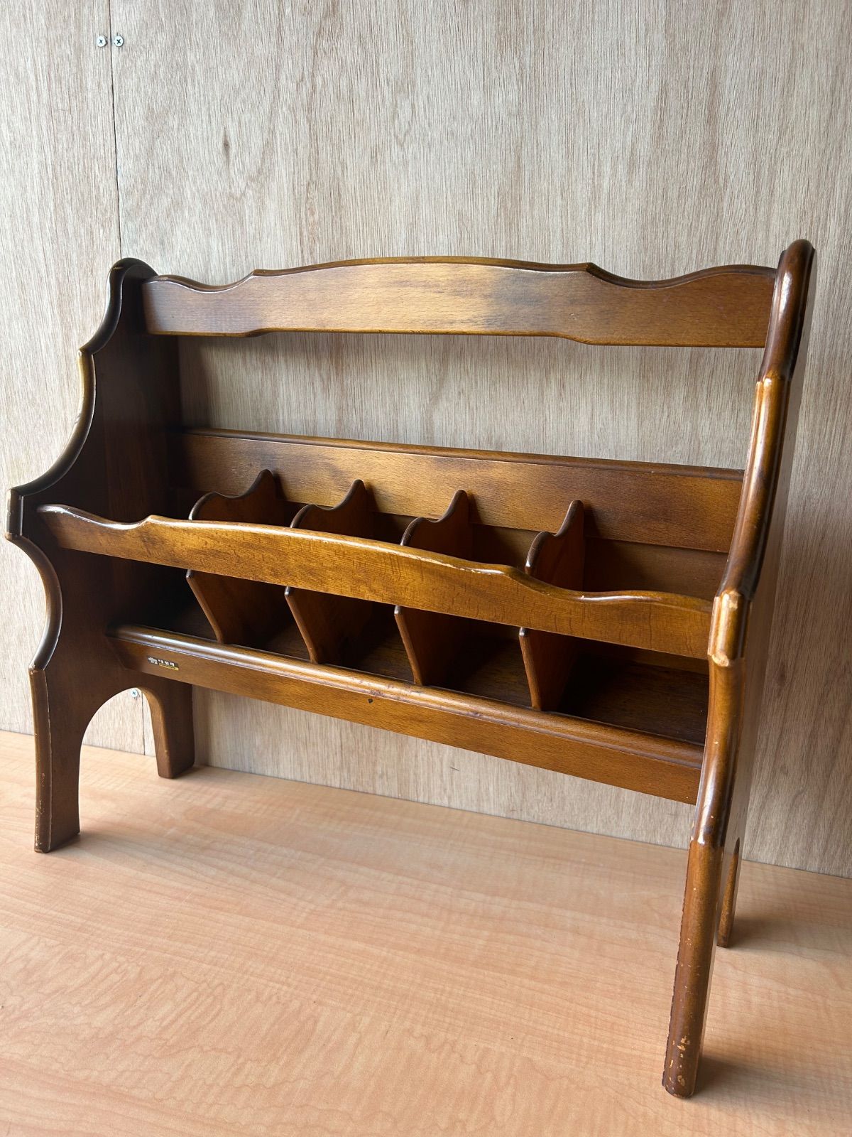 0-5 カリモク コロニアル マガジンラック - メルカリ