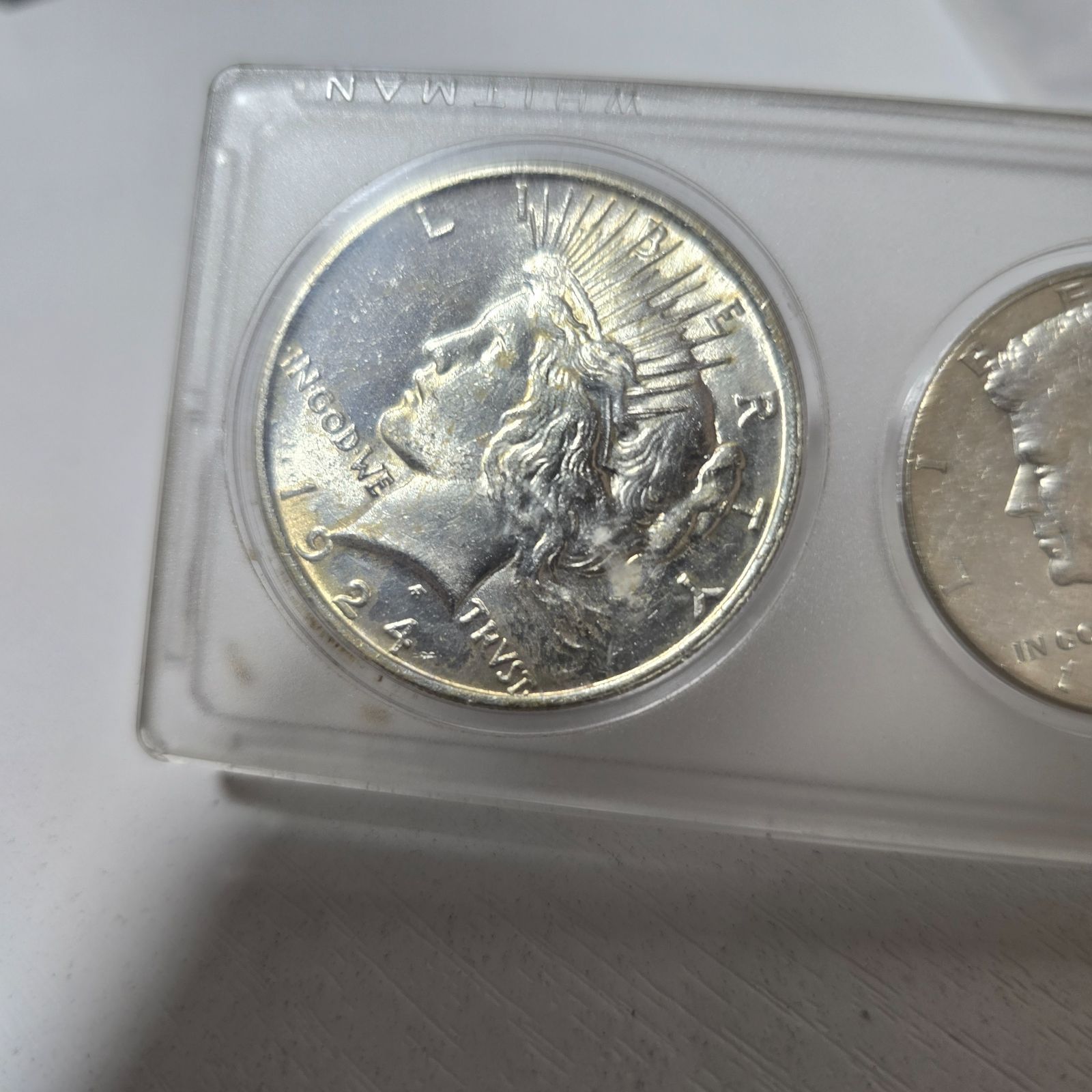 アメリカ銀貨 アメリカ銀貨 ピースダラー 1ドル 自由の女神 1924年 アメリカ銀貨 アメリカ銀貨 ピースダラー 1ドル 自由の女神 1924年