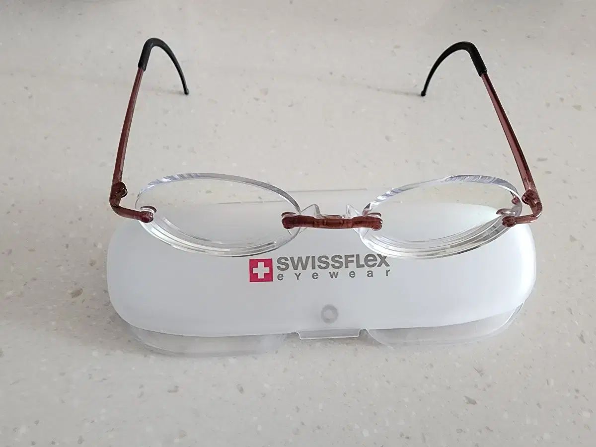 リンドバーグ子供用フレームTJALEE43サイズ60番カラー未使用度付き可 リンドバーグ子供用フレームTJALEE43サイズ60番カラー未使用度付き可