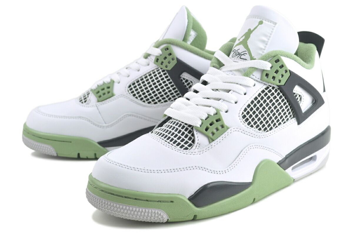 NIKE WMNS