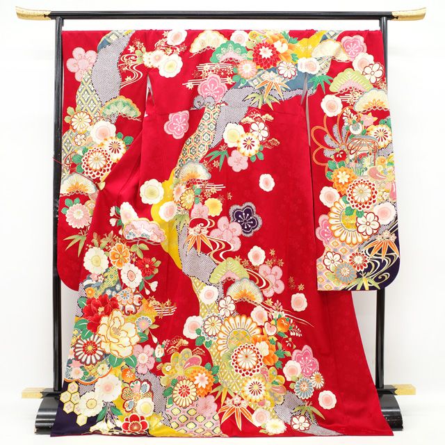 ◇古典柄◇人気の赤白地◇金駒刺繍◇百花繚乱◇