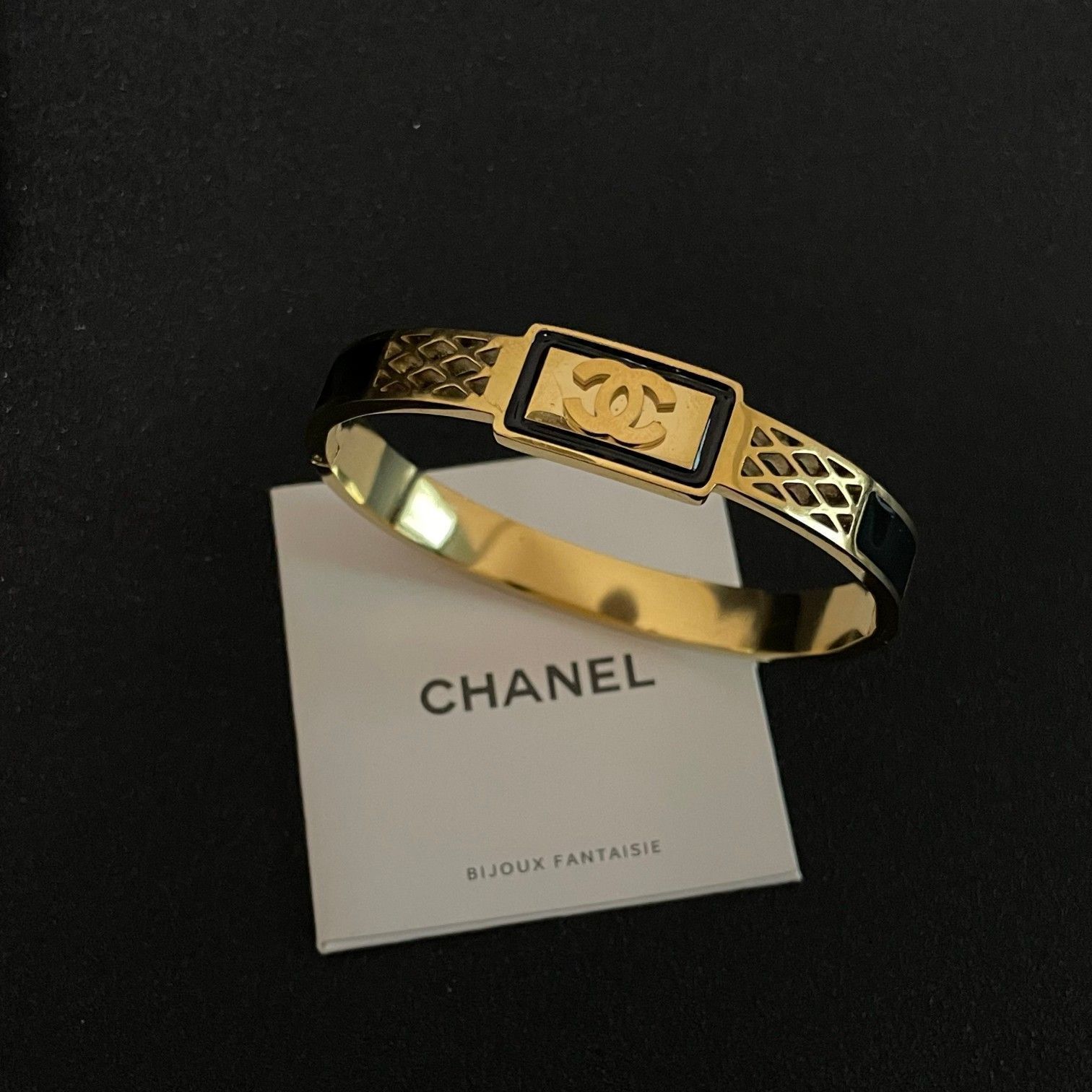 今日特価】CHANEL ダブル C オープンワーク ブレスレット