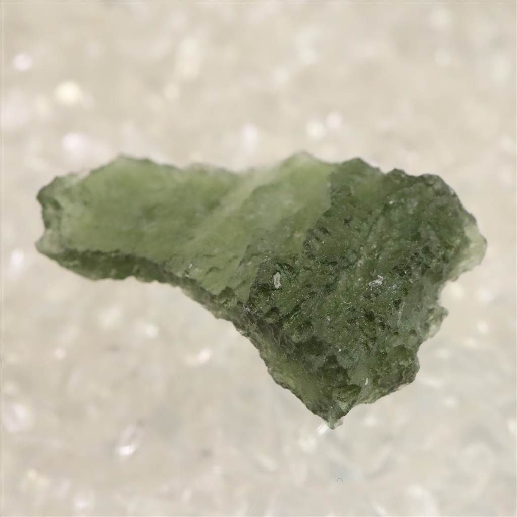 隕石　モルダバイト　A A A 原石 モルダバイト 原石 AAA 1.88g 【榎本通商11065】